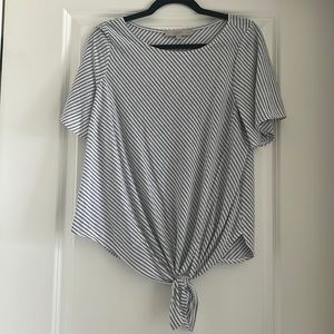 NWT lightweight black and white top